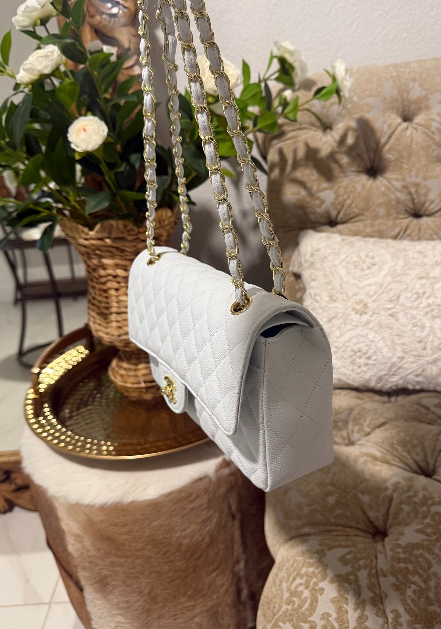 White classic shoulder bag caviar leather bright gold chain