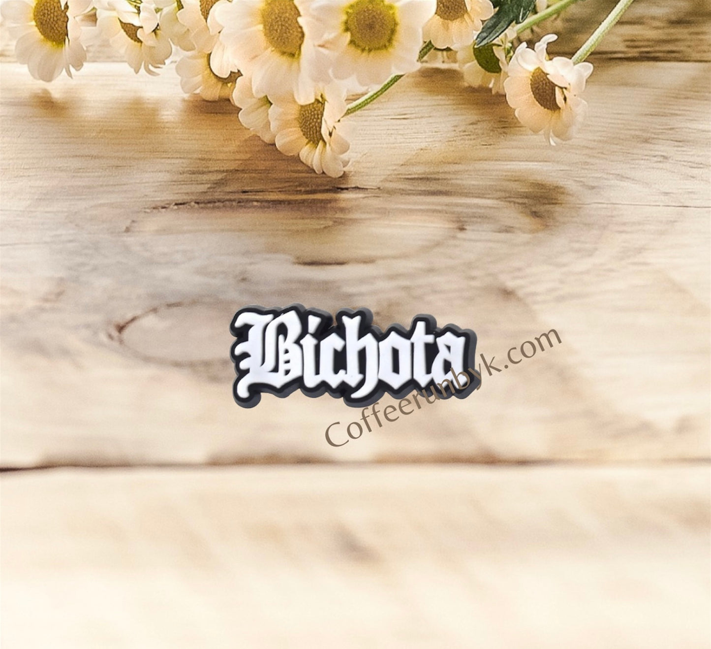 Bichota straw topper